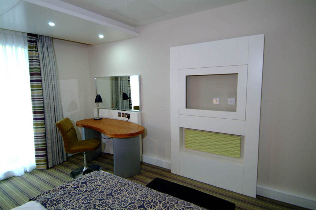 Hotel Holiday - Whitechapel By Ihg 4*
